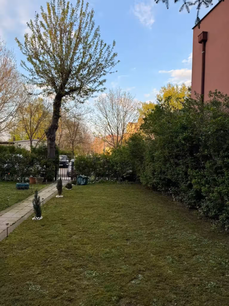 Treci projekat, Novi Beograd, Bežanijska kosa